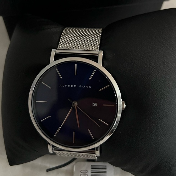 Alfred Sung Bracelet Watch - Picture 1 of 3